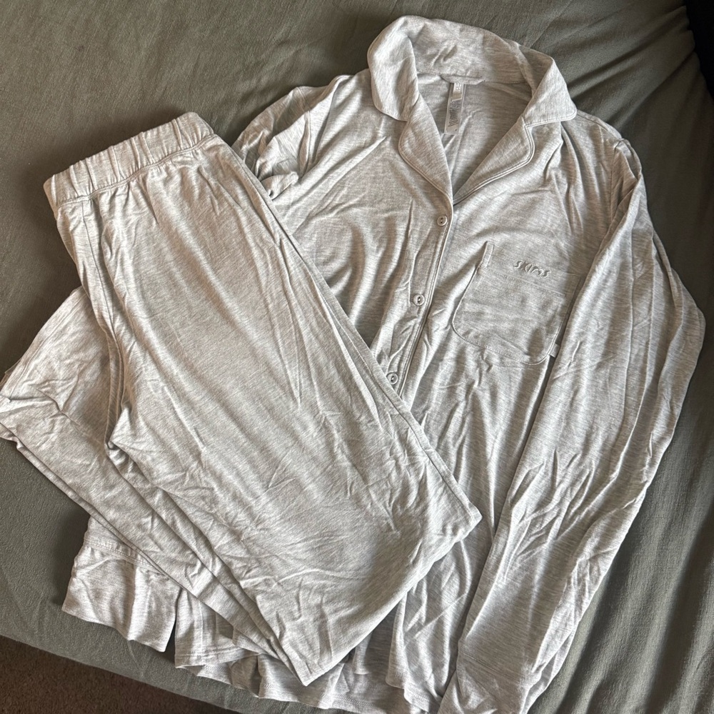 SKIMS Heather Gray Pajama Set